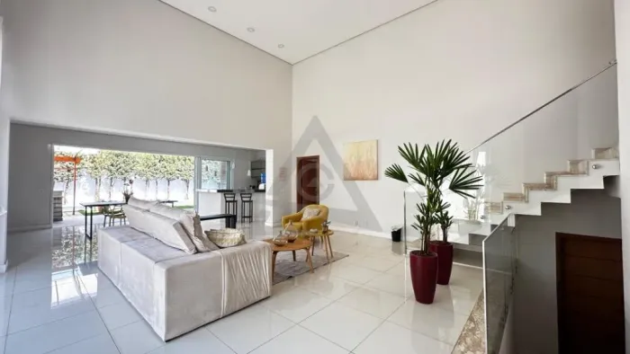 Casa à venda e para alugar em Paulínia, Parque Brasil 500, com 3 suítes, com 315 m²