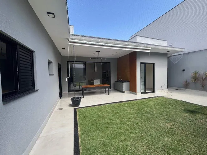 Casa Térrea à venda no Condomínio Maria José em Indaiatuba - SP
