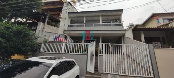 Taquara | Casa de Condomínio 5 quartos, sendo 2 suites