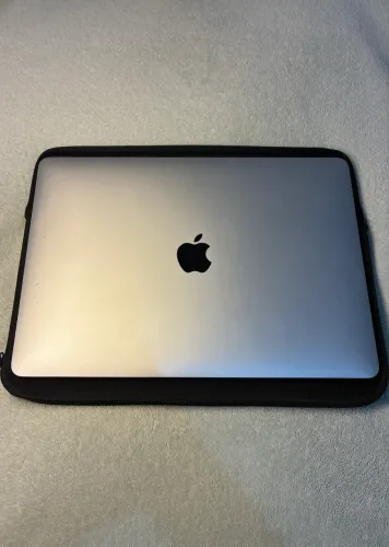 Macbook Air 13 i5 500gb + Capa + Case + Película de teclado