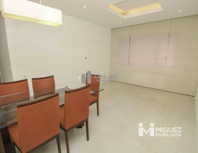 Vendo apartamento lindo, rua Fábio da Luz (Méier) com 3 quartos