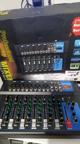 Mesa de som USB BLUETOOTH 7canais nova na caixa