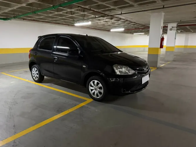 Toyota Etios X 1.3 Flex 16V 5P Mec. 2016