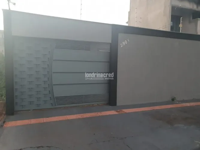 OPORTUNIDADE NA ZONA LESTE !Casa à venda 3 Quartos, 2 Vagas, Londrina - PR