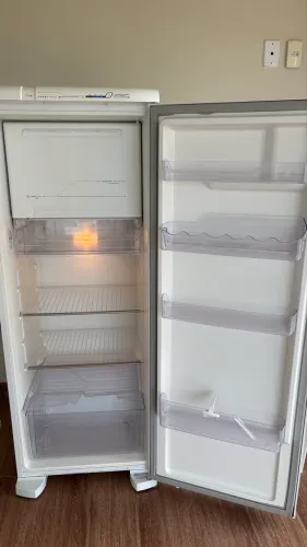 Geladeira Eletrolux