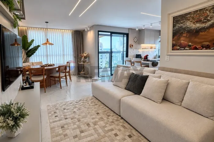 Apartamento Mobiliado com 3 Suítes e Lazer Completo em Meia Praia