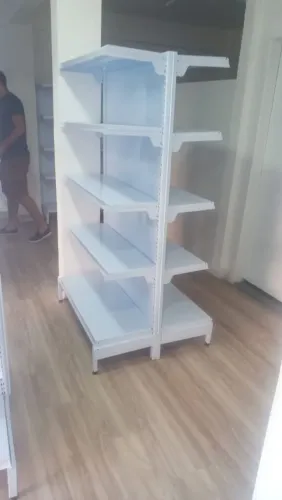 Gôndola de parede ou de centro 