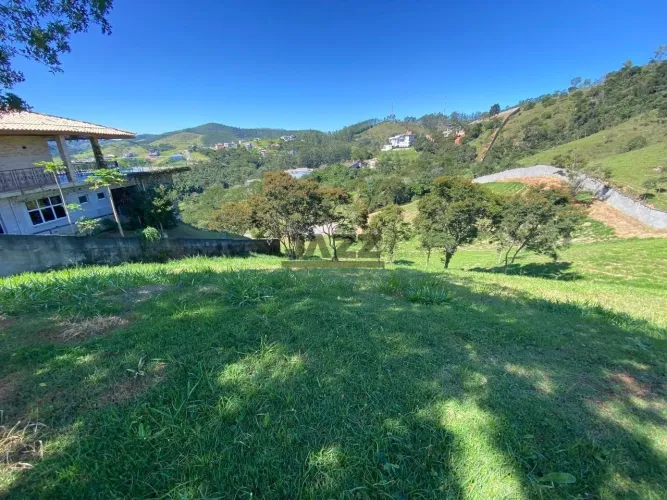 Lote de 1.378m² no condomínio Santa Bárbara, Jambeiro