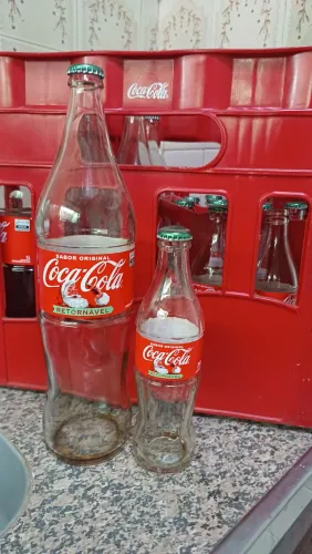 Engradado e casco de Coca-Cola 1L e 290ml