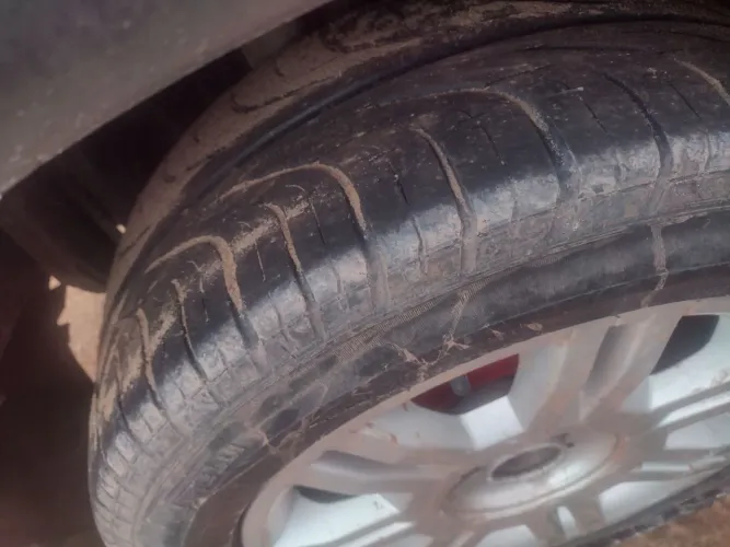 Roda aro 16 do Fiat stilos