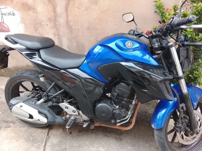 Fazer 250