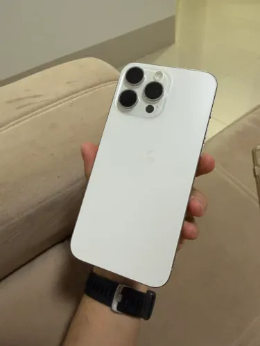 IPHONE 15 PRO MAX 512 TODO ORIGINAL BATERIA 85%