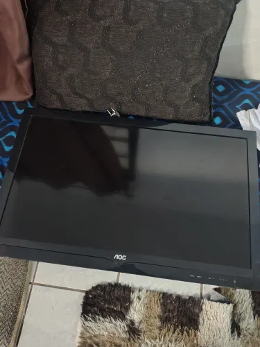 TV 32 AOC  ( NÃO É SMARTV)