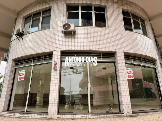 Alugo lojão com 20 mts de frente para Itamar Franco