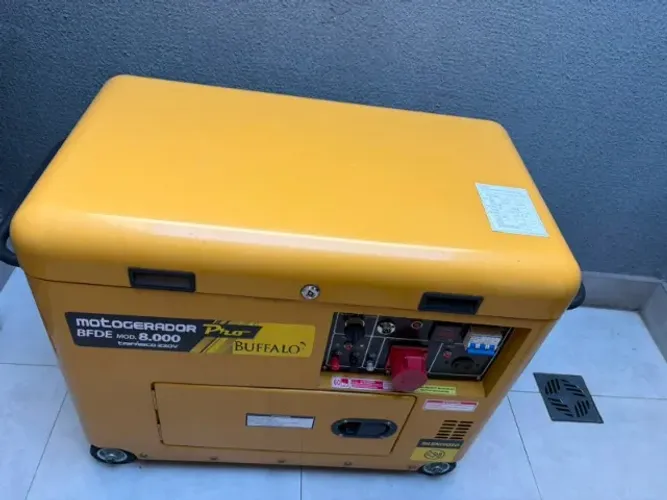 MOTOGERADOR BFDE 8000 SILENCIOSO TRIF.220V-REF:71341B