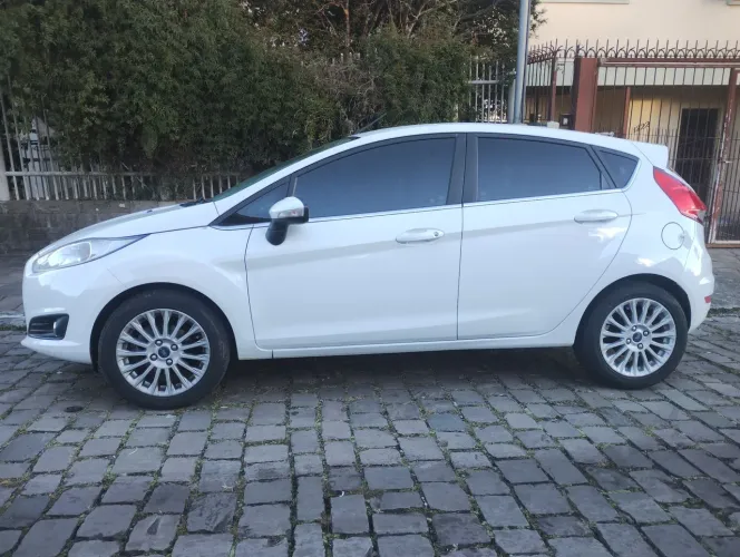 Ford Fiesta Tit./tit.plus 1.6 16V Flex Aut. 2014