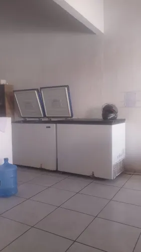 Dois freezers em bom estado!