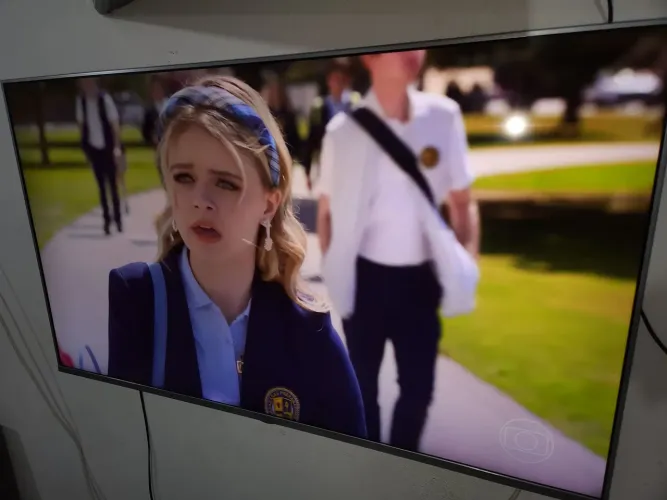 Vende-se smat tv TCL 50 polegadas 4K perfeita com garantia de 6 meses pela Conserta Eletro