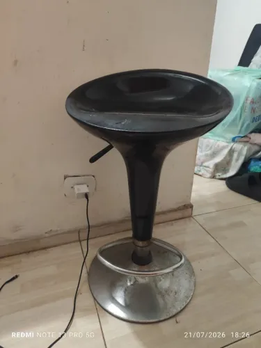 4 Banquetas Preta