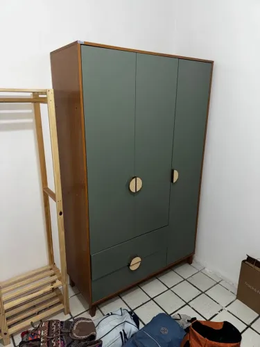 Guarda Roupas 3 portas - excelente estado