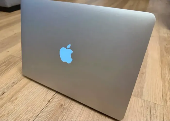 MacBook Air 13? Mid (A1369)