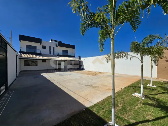 Casa à Venda com 03 Quartos no Bairro Campina Verde em Divinópolis MG.