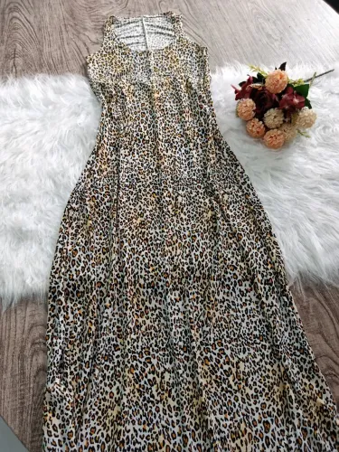 Vestidos lindos - tamanho na descrição