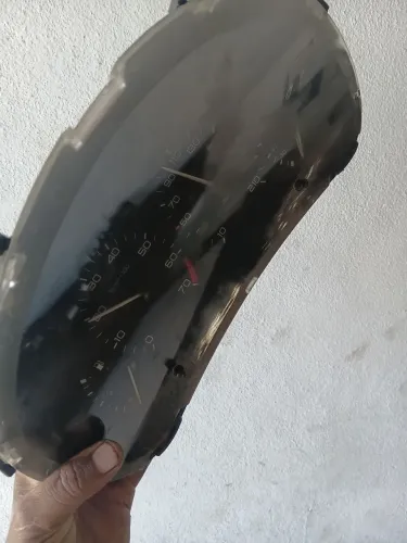 Painel do Peugeot 206 150.000 km