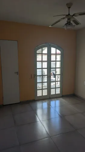 CASA COM 02 DORMITÓRIOS NO BAIRRO JARDIM PACAEMBU - JUNDIAÍ/SP - REF. 05813