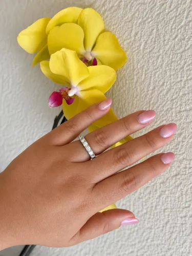 Aliança russa em Moissanite
