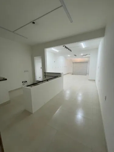 SALÃO COMERCIAL DE ALTO FLUXO