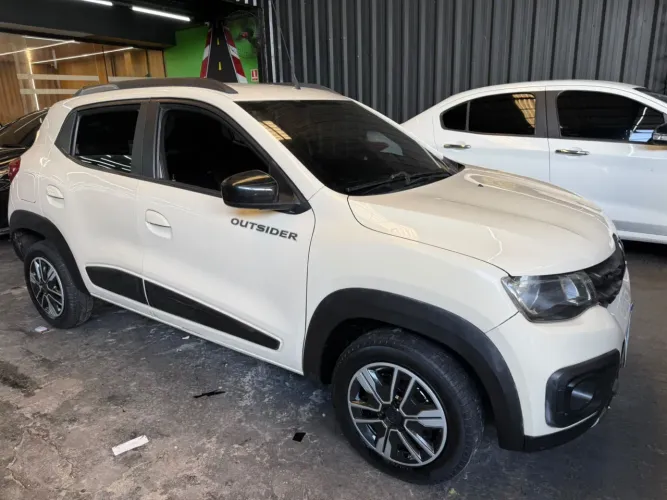 Renault Kwid Outsider 1.0 Flex 12V 5P Mec. 2021
