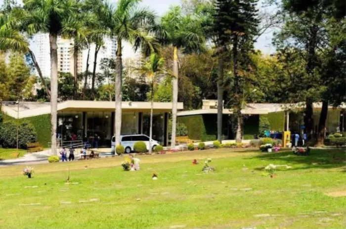Jazigo Cemitério de Congonhas Vazio área NOBRE 1e2 Chácara Flora CEP 04664-020