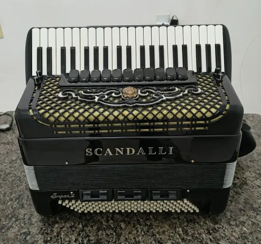 Acordeon Cordovox Terça com Dupla Ressonância 