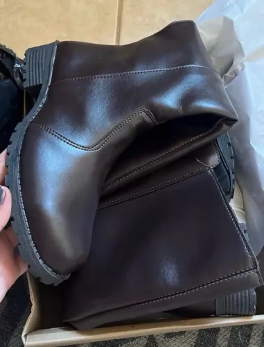 Bota marrom cano alto 39