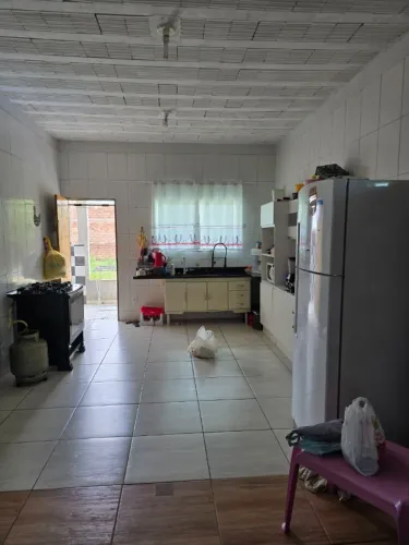 Casa com Laje e Estrutura p/ 2º Piso - Terreno 15x50 - Ótima Localização
