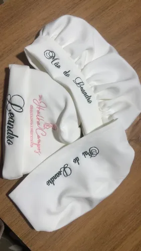 Kit Toca de Parto Personalizada - Mãe, Pai e Obstetra (bordado com nome do bebê)