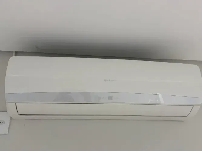 Ar-Condicionado Springer 22.000 BTUs