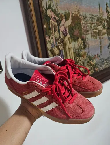 Tenis Adidas Gazelle Indoor 41 original.