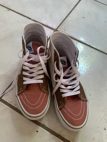 Tênis vans praticamente novo