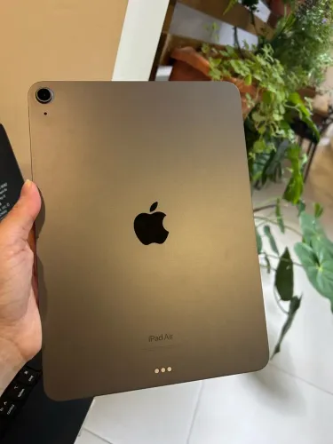 iPad Air 5ª Geração + Teclado + Caneta | Excelente Estado