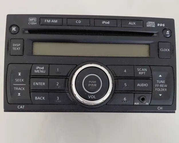 Radio CD Player Original do Versa 2012/2013.