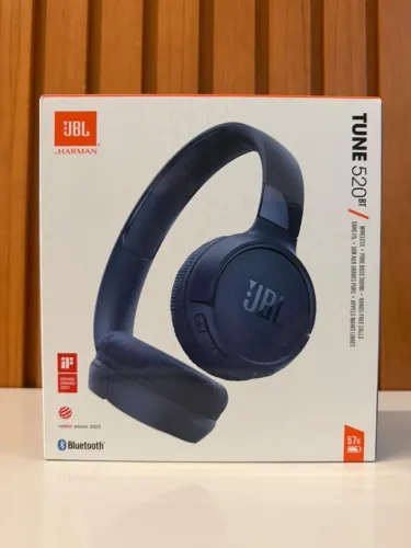 fone de ouvido sem fio JBL Tune 520BT na cor azul