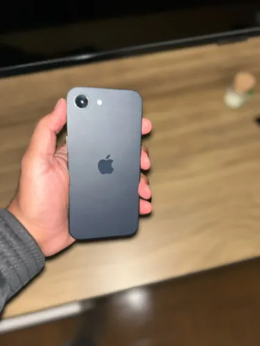 iPhone 16e 128gb