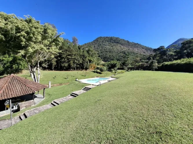 Sítio para Venda em Teresópolis, Vargem Grande, 6 dormitórios, 5 suítes, 6 banheiros, 10 v