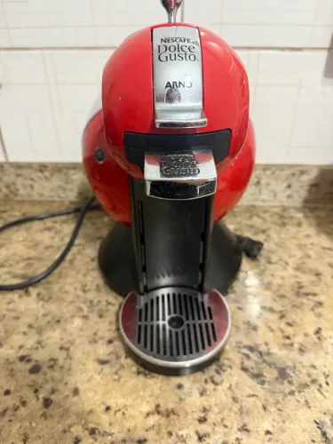 Cafeteira Nescafé Dolce Gusto 220v - Excelente Estado
