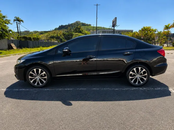 Honda Civic Sedan LXR 2.0 Flexone 16V Aut. 4P 2015