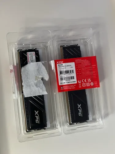 Memória RAM XPG Spectrix D35G 16GB (2x8GB) 3200MHz RGB DDR4 - Nova
