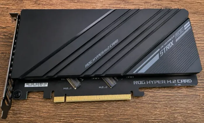 ASUS ROG Hyper M.2 Card V2 - Adaptador PCIe para SSD NVMe M.2