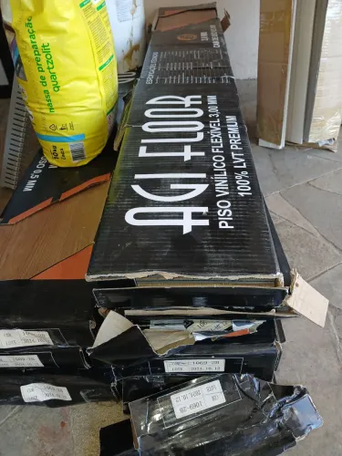 Piso vinilico alto tráfego 28m² madeira avela